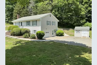 196 E Narragansett Avenue, South Kingstown, RI 02879 - Photo 1
