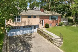 10 Johnnycake Ln, Portsmouth, RI 02871 - Photo 1