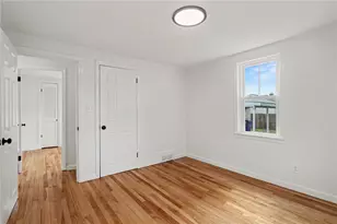 125 Olympia Ave, Pawtucket, RI 02861 - Photo 9