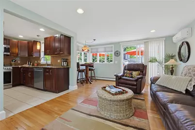 80 Circuit Drive, East Providence, RI 02915 - Photo 11