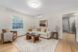 28 Young St, Newport, RI 02840 - Photo 7