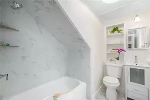 28 Young St, Newport, RI 02840 - Photo 21