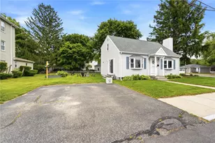 21 Portland St, Lincoln, RI 02838 - Photo 41