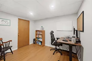 21 Portland St, Lincoln, RI 02838 - Photo 39