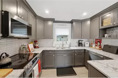 21 Portland Street, Lincoln, RI 02838 - Photo 17