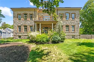426 Spring St, Newport, RI 02840 - Photo 29
