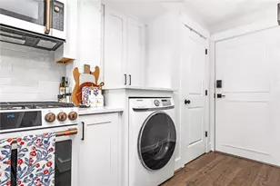 426 Spring St, Newport, RI 02840 - Photo 7