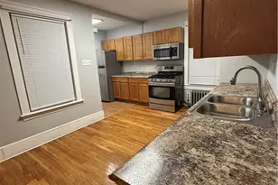 40 Fairview Ave, Pawtucket, RI 02860 - Photo 5