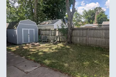 40 Fairview Avenue, Pawtucket, RI 02860 - Photo 3
