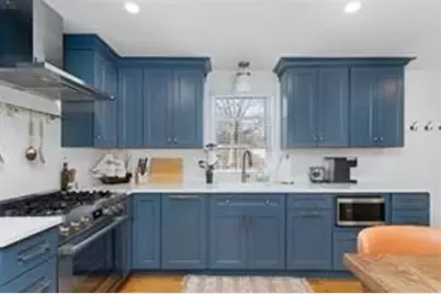 17 Willow Street #2, Newport, RI 02840 - Photo 5