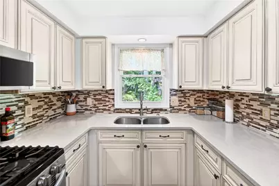 143 Oak Park Drive, North Providence, RI 02904 - Photo 3