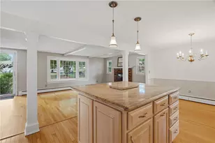 10 Sprague St, Cumberland, RI 02864 - Photo 7