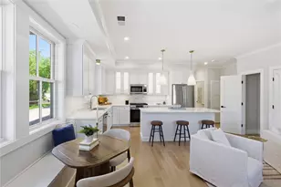 67 Queen St, East Greenwich, RI 02818 - Photo 1