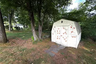 83 Crestwood Ct, Cumberland, RI 02864 - Photo 23
