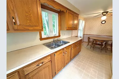 83 Crestwood Court, Cumberland, RI 02864 - Photo 7