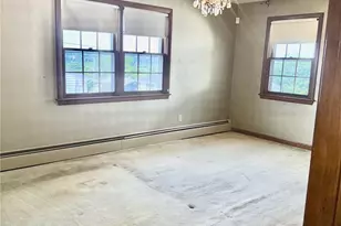 24 Jacqueline Dr, Providence, RI 02909 - Photo 3
