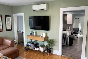 35 Elm St, Newport, RI 02840 - Photo 15