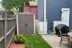 35 Elm St, Newport, RI 02840 - Photo 25