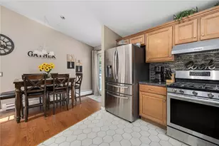 8 Birchwood Ln, Coventry, RI 02816 - Photo 9