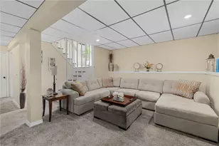 8 Birchwood Ln, Coventry, RI 02816 - Photo 27