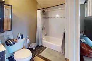 101 Grand View St, Providence, RI 02906 - Photo 21