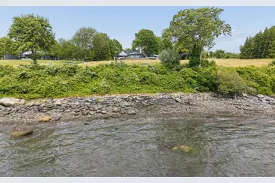 683 Neck Road, Tiverton, RI 02878 - Photo 5
