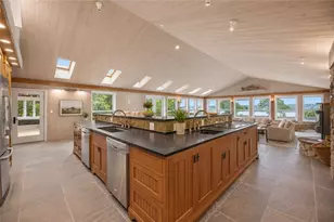 683 Neck Rd, Tiverton, RI 02878 - Photo 35