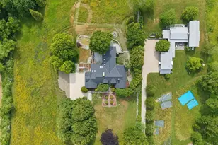 683 Neck Rd, Tiverton, RI 02878 - Photo 3