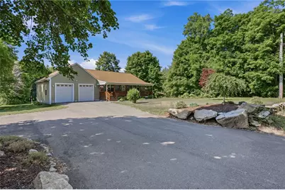 585 East Avenue, Burrillville, RI 02830 - Photo 39