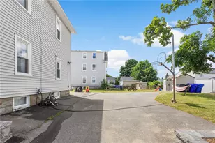 128 Atwood Ave, Pawtucket, RI 02860 - Photo 27
