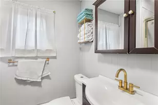 128 Atwood Ave, Pawtucket, RI 02860 - Photo 19