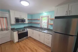 7 Wilton Ave, Pawtucket, RI 02861 - Photo 5