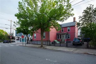 185 Carpenter St, Providence, RI 02903 - Photo 3