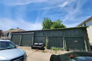 82 Larch St, Pawtucket, RI 02860 - Photo 1