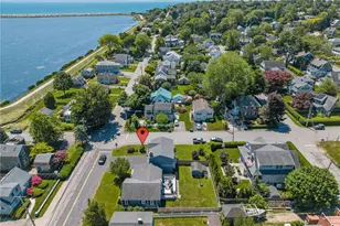97 Eustis Ave, Newport, RI 02840 - Photo 3