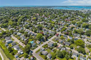 97 Eustis Ave, Newport, RI 02840 - Photo 23