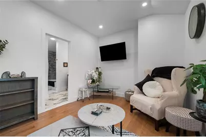 97 Eustis Avenue #2, Newport, RI 02840 - Photo 5