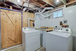 16 Evergreen St, Barrington, RI 02806 - Photo 21