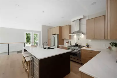 43 12th Street #B, Providence, RI 02906 - Photo 17