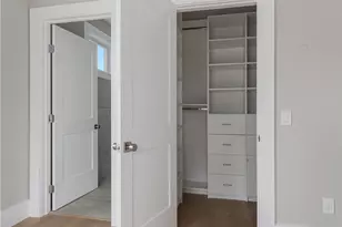 43 12th St, Providence, RI 02906 - Photo 25