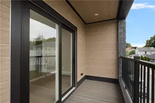 43 12th St, Providence, RI 02906 - Photo 23