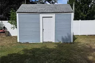 39 Allendale Ave, North Providence, RI 02911 - Photo 3
