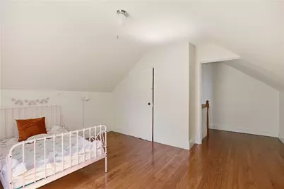21 Clinton Avenue, Newport, RI 02840 - Photo 37