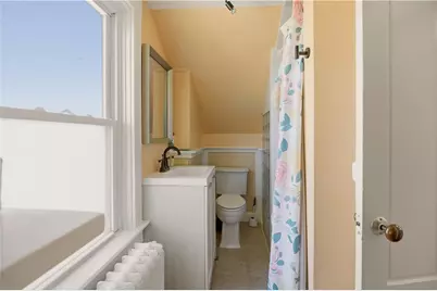 21 Clinton Avenue, Newport, RI 02840 - Photo 23