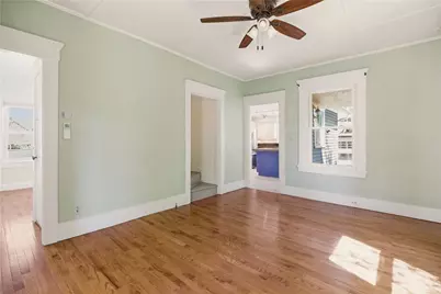 21 Clinton Avenue, Newport, RI 02840 - Photo 13