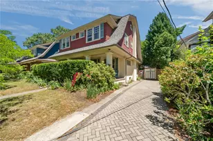 11 Grotto Ave, Providence, RI 02906 - Photo 3