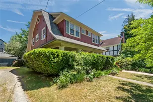 11 Grotto Ave, Providence, RI 02906 - Photo 1