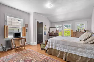 11 Grotto Ave, Providence, RI 02906 - Photo 21