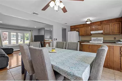 38 Bateman Avenue, Cranston, RI 02920 - Photo 9