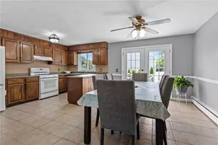 38 Bateman Ave, Cranston, RI 02920 - Photo 7